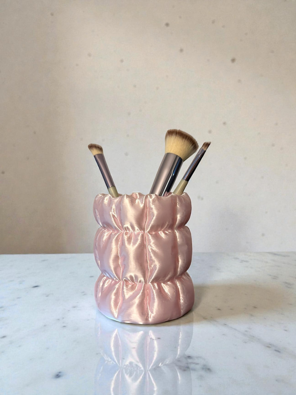 Sculpted Puff Desk Organizer
