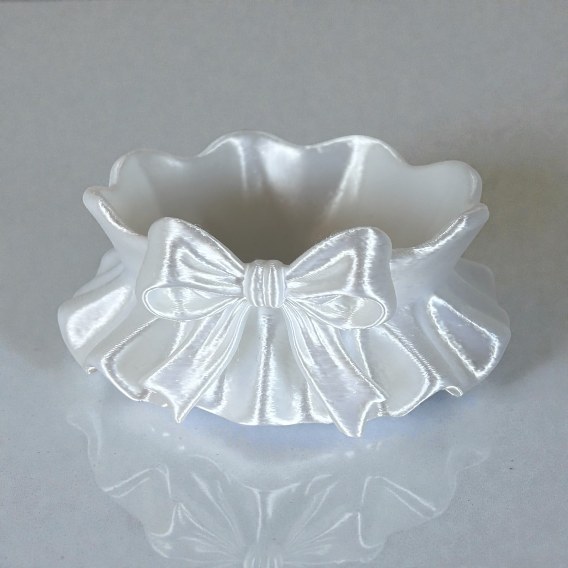 Bow Catchall Tray