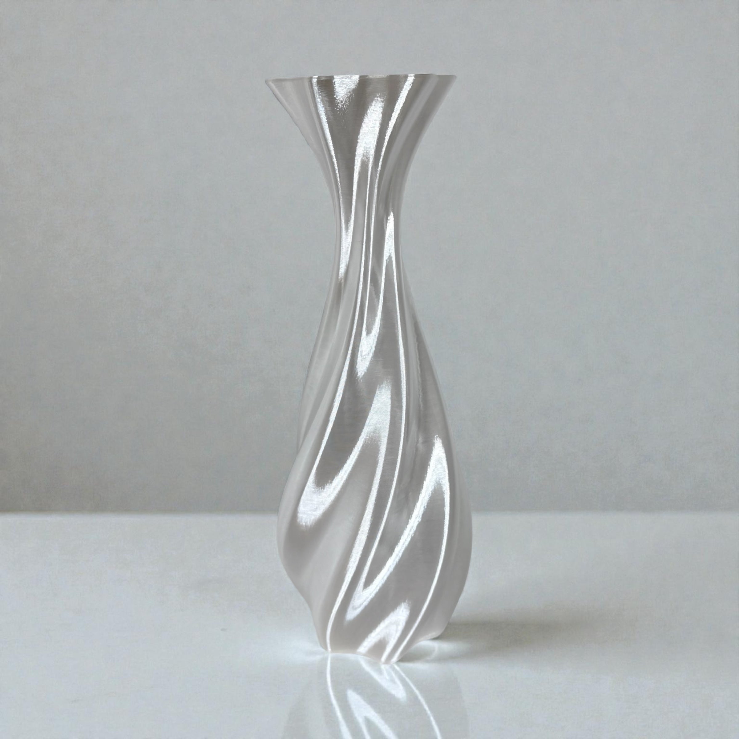 Silky Spiral Vase – Tall 3D Printed Sculptural Decor