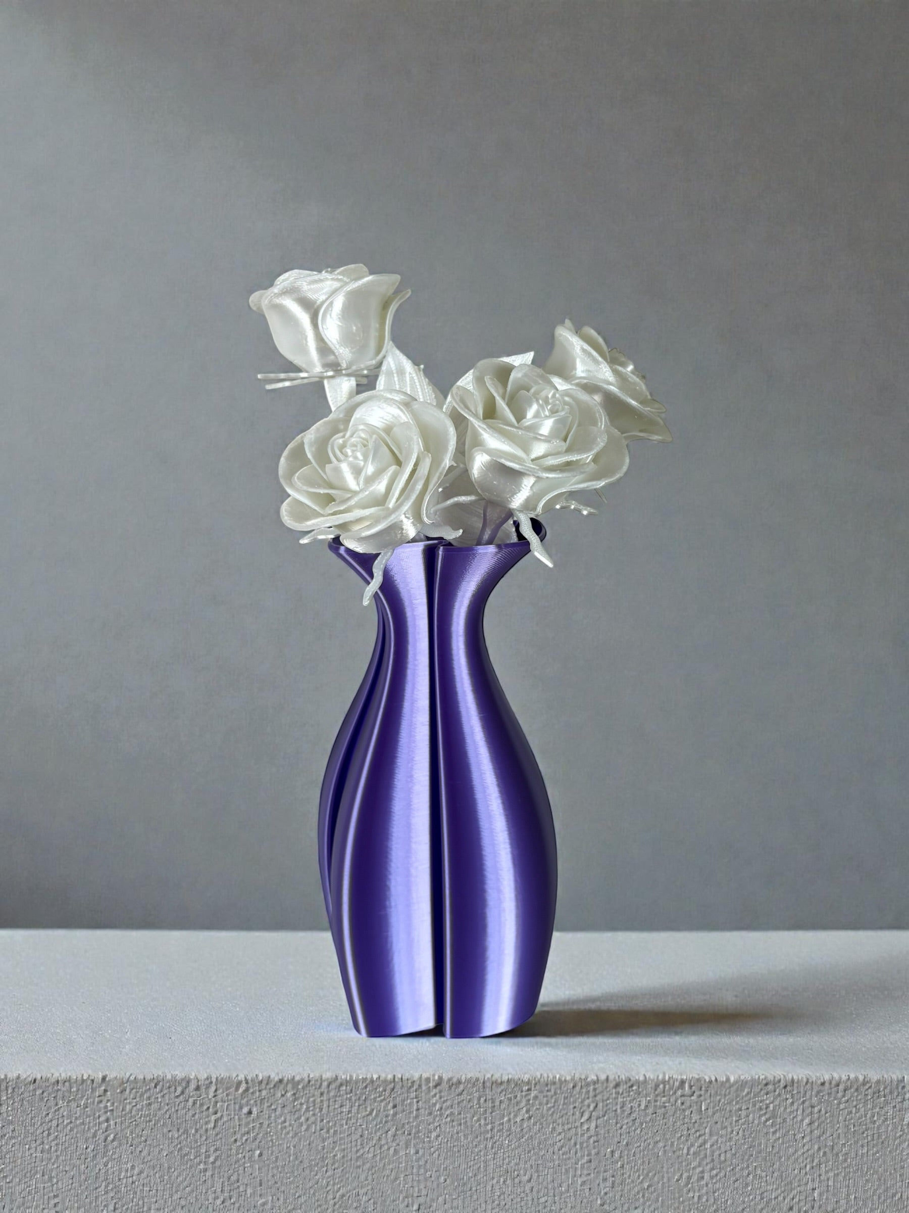 Clover Silky Curve Vase