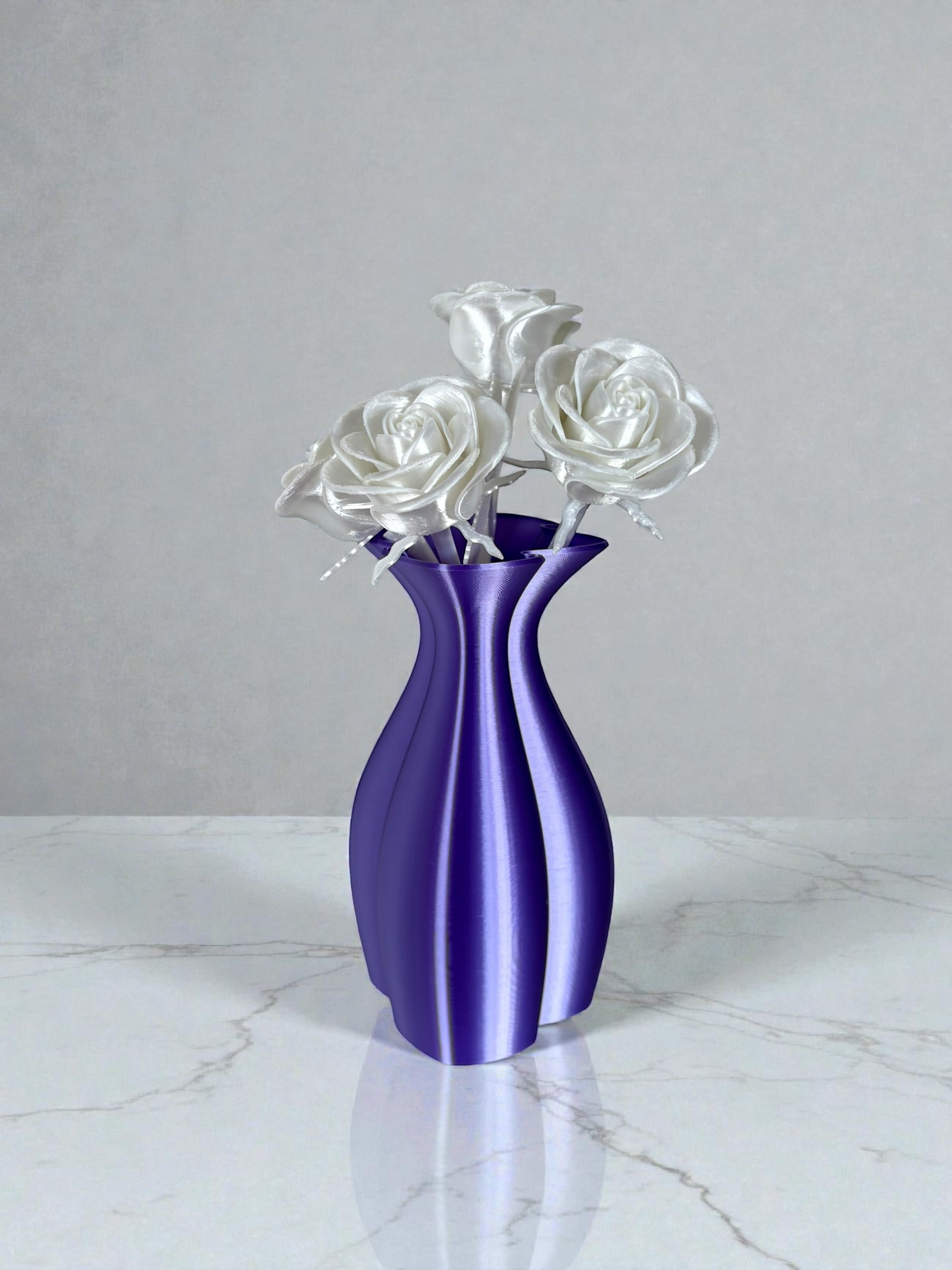 Clover Silky Curve Vase