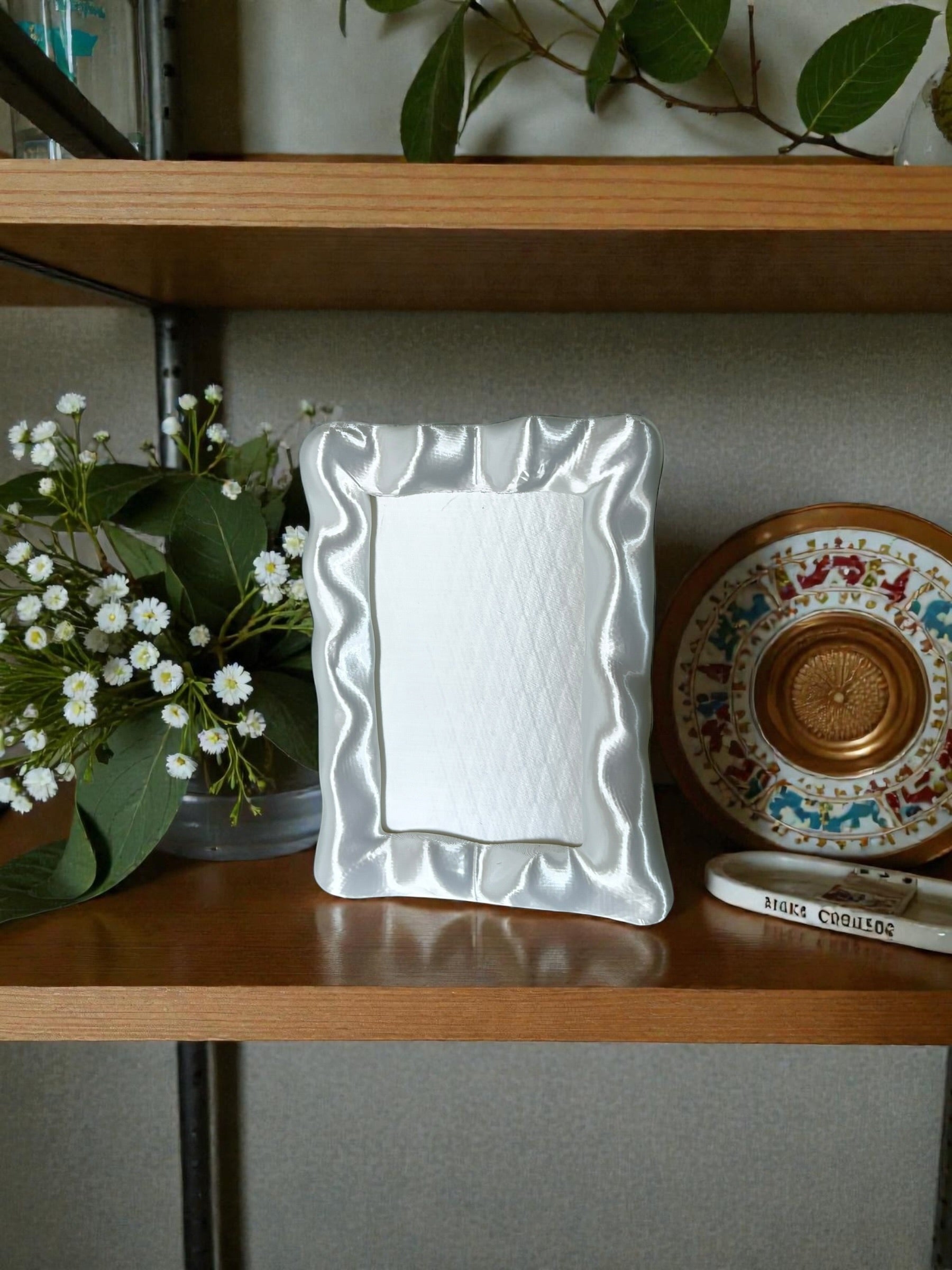 Soft Drape Photo Frame