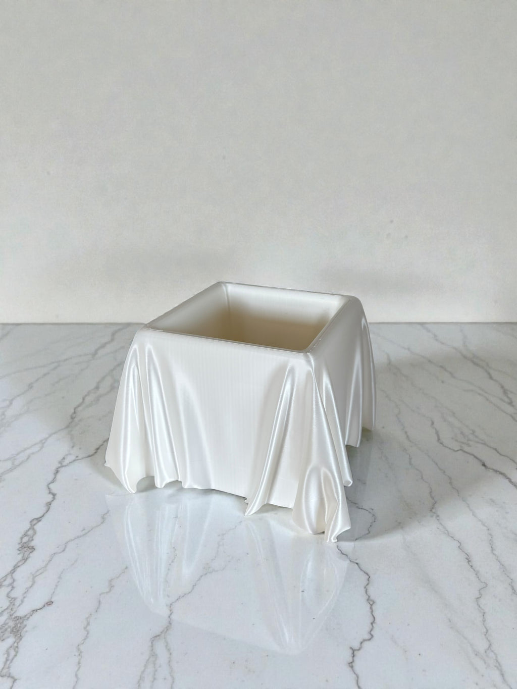 Draped Utility Vessel – Large Organizer